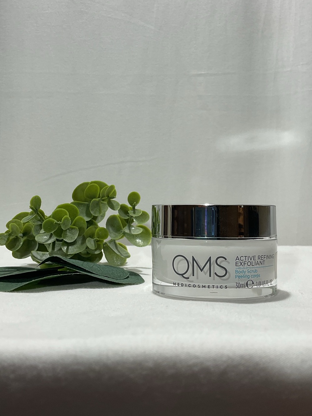 QMS Medicosmetics Active Refining Exfoliant Body Scrub (30 ml / 1.01 US fl. oz.)